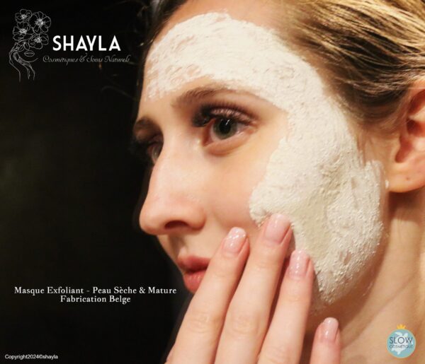 Shayla-cosmetiques-naturels-EXFOLIANT-visage-peaux-matures-et-seches-argile-blanche-et-graines-de-bambou-naturelles-belge-2-scaled.jpg